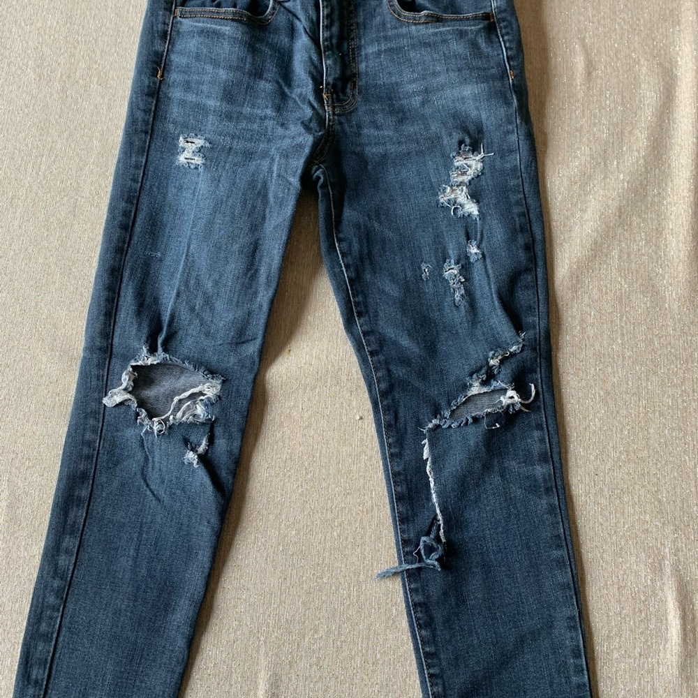 Ladies American Eagle Jegging size 4S
$15